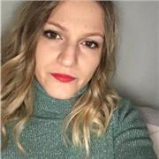 Laureata in chimica e tecnologia farmaceutiche impartisce lezioni di biologia chimica e materie affini